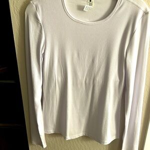 NWOT yogalicious long sleeve ribbed T-shirt med built in bra